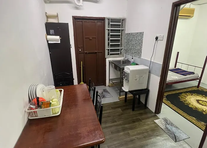 Cja Homestay Batu Kawan