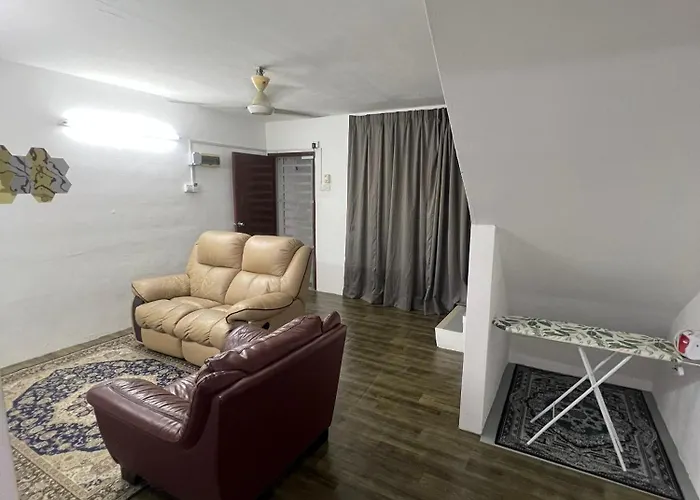 Cja Homestay Batu Kawan